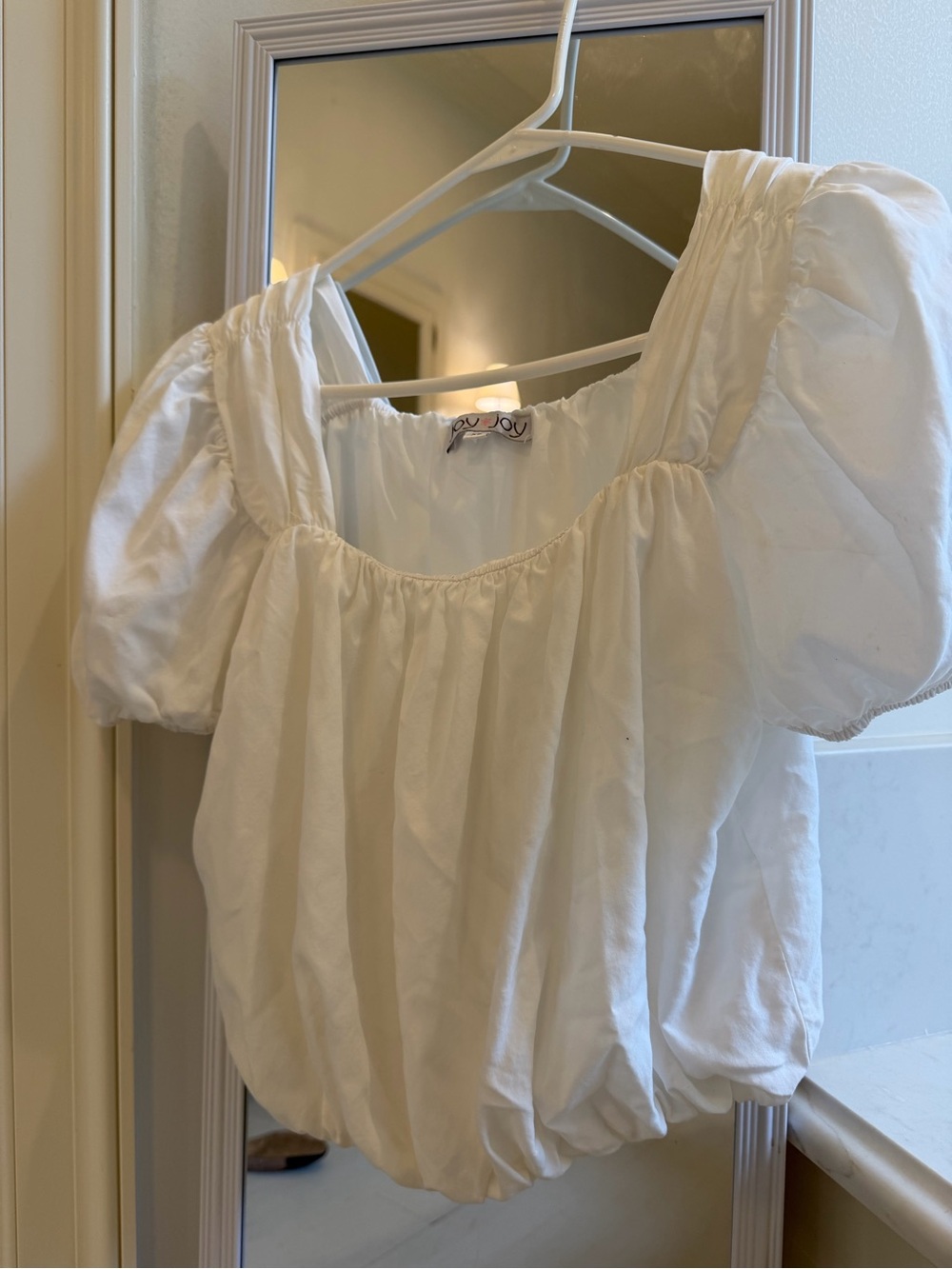 Joy Joy White Puffed-Sleeve Bubble Hem Peasant Top